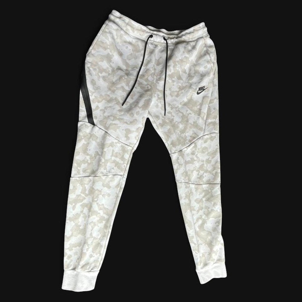 Nike camo joggers
